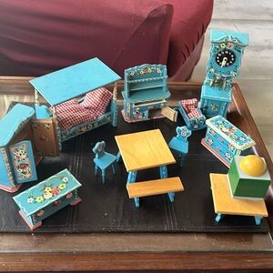 Vintage German Dora Kuhn wooden blue toy furniture, 12 piece